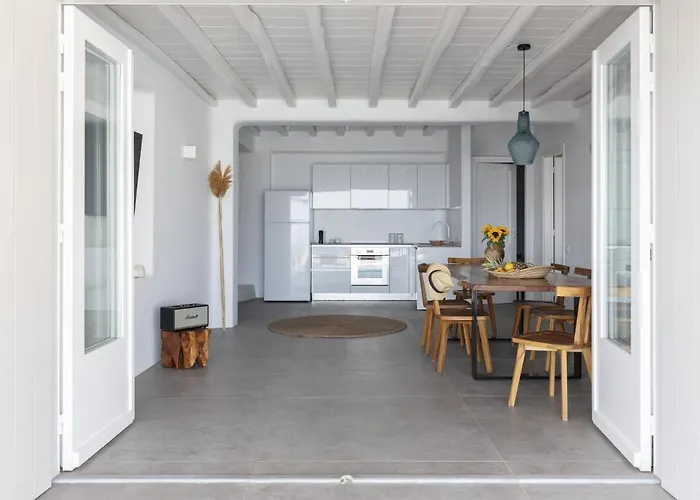 Dream View Villa, 2 Min Walk To The Beach, By Red Windmill Willa *