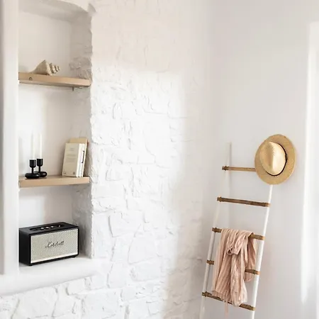 Вилла Dream View Villa, 2 Min Walk To The Beach, By Red Windmill Калафатис