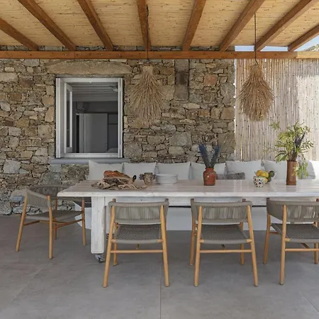 Dream View Villa, 2 Min Walk To The Beach, By Red Windmill