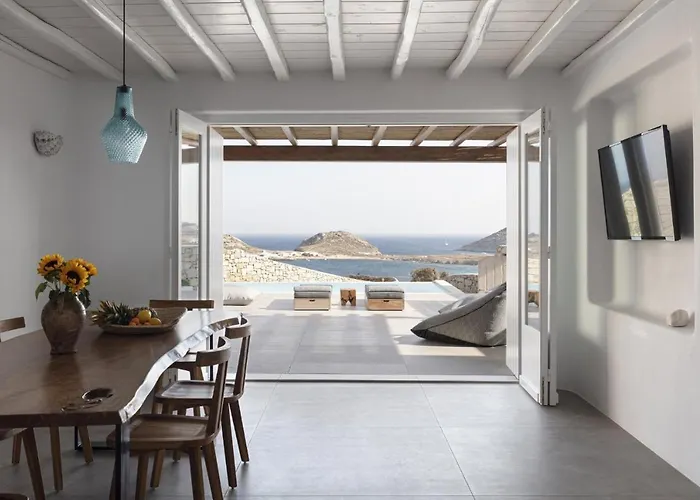 Dream View Villa, 2 Min Walk To The Beach, By Red Windmill * Kalafáti