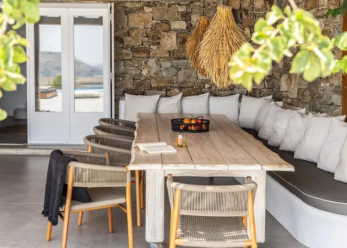 Dream View Villa, 2 Min Walk To The Beach, By Red Windmill * Kalafáti