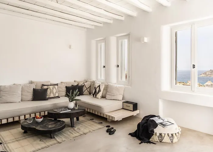 Dream View Villa, 2 Min Walk To The Beach, By Red Windmill *